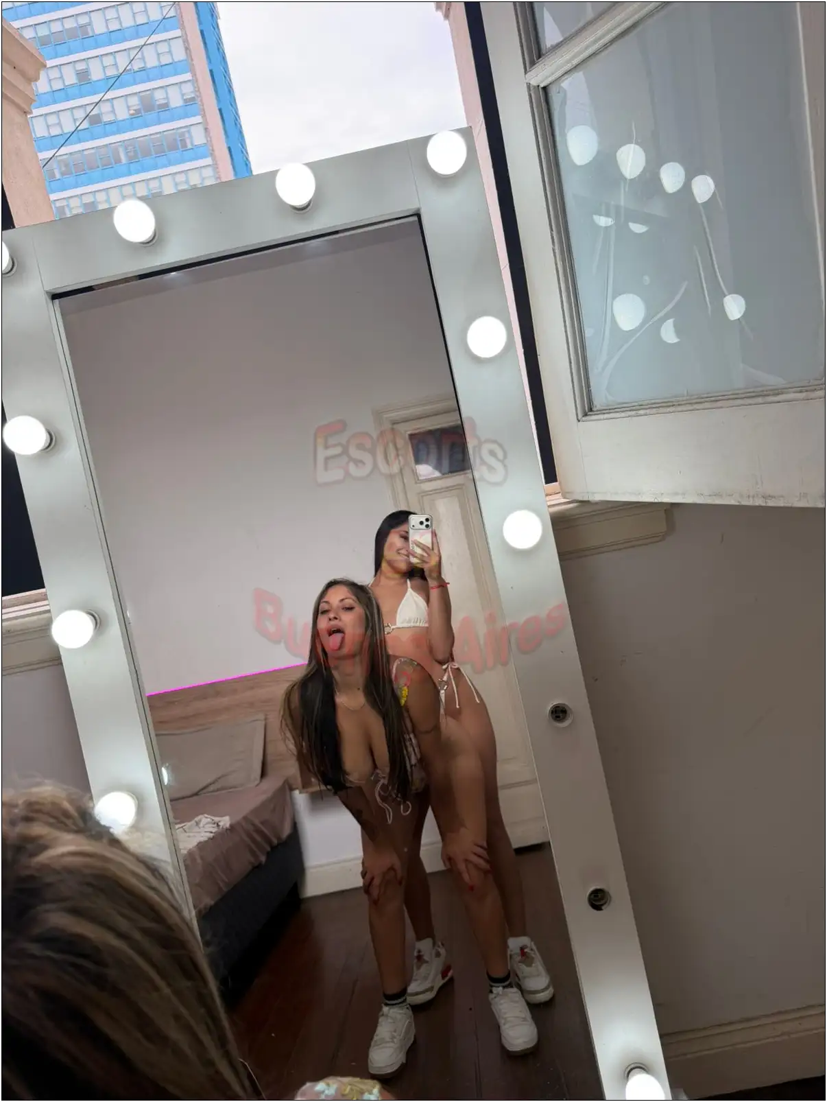 Las Primitas 15-3012-6811