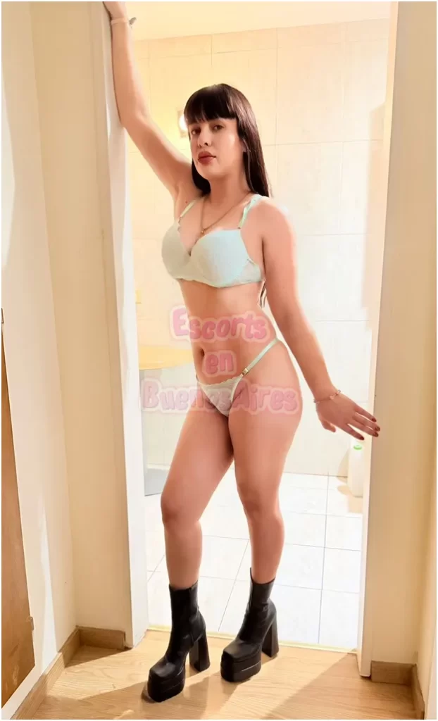 Amira en Microcentro — Amira